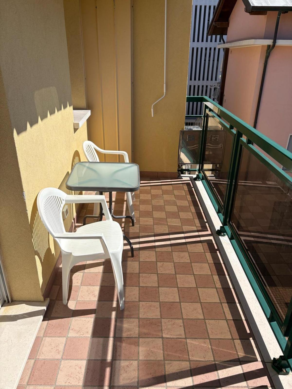 לידו די ג'סולו App4Rent - Villa Mimosa - Family Apartment מראה חיצוני תמונה